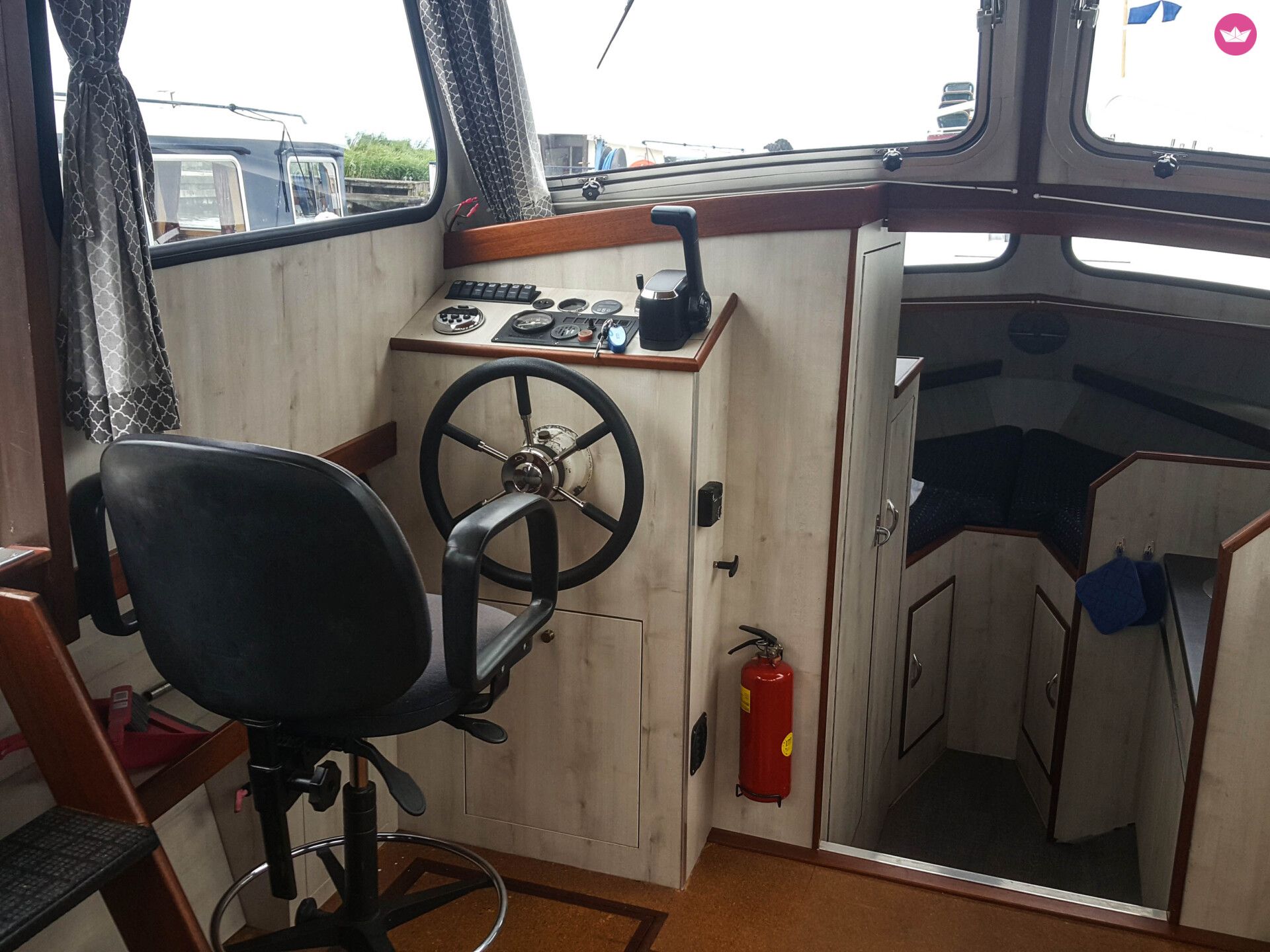 Péniche Custom made Kempala 920 6