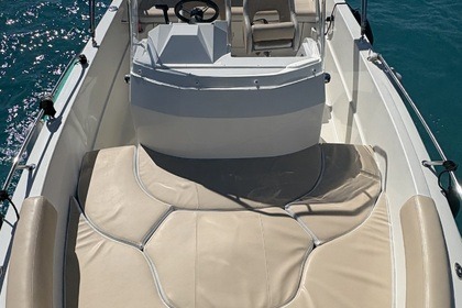 Hyra båt Motorbåt Pacific Craft Open 625 Golfe-Juan