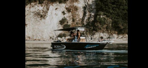 Robalo 2120