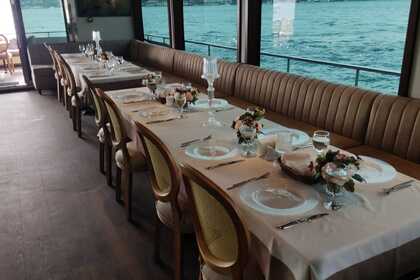Daily Yacht Rental in Istanbul - Bosphorus Yacht