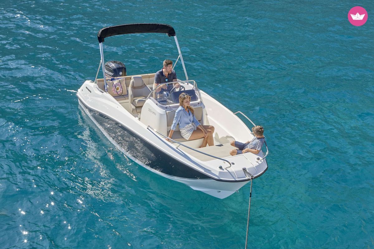 Quicksilver Activ 555 Open in Split  