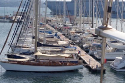 Rental Sailboat SANGERMANI SLOOP Classique Toulon