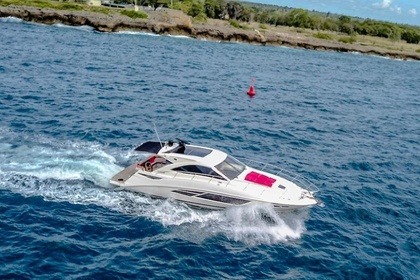 Rental Motorboat Sea Ray 53 La Romana