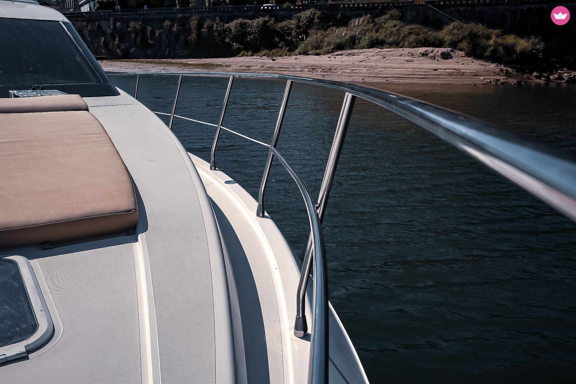 Hyra Azimut 50