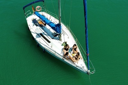 Charter Sailboat Beneteau First 32 Cádiz