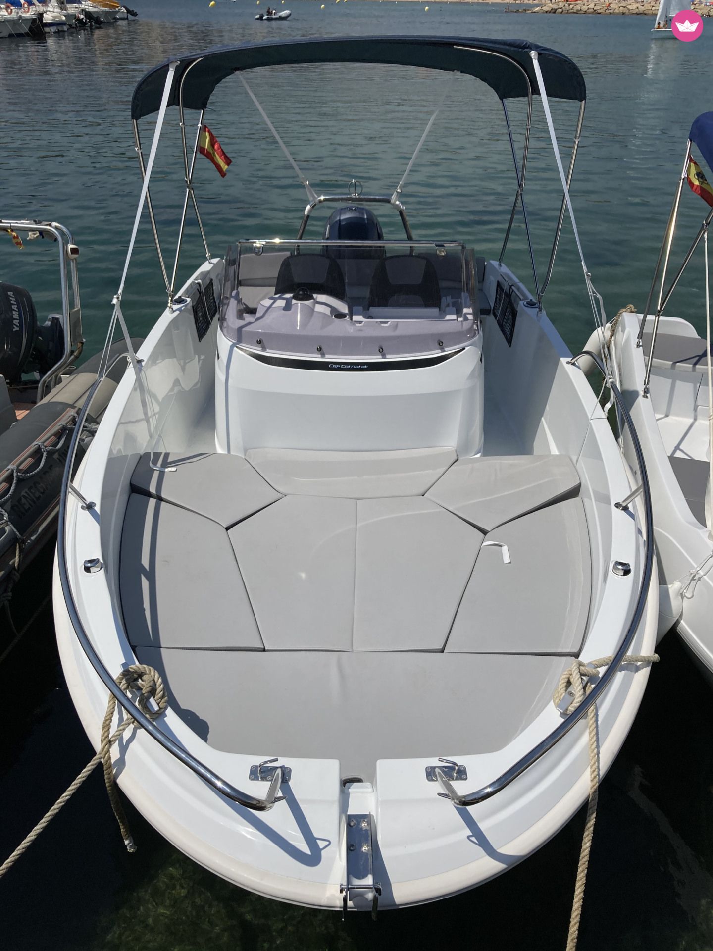 Bateau à moteur Jeanneau Cap Camarat 5.5 CC 115cv 5