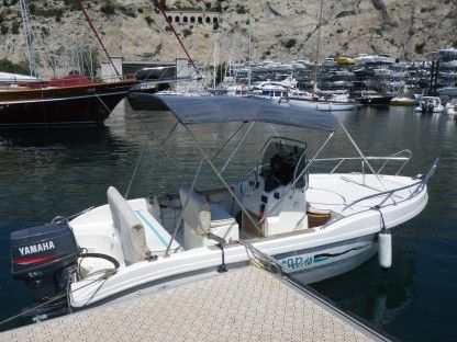 Czarter Łódź motorowa Capelli Cap 18 Marsylia