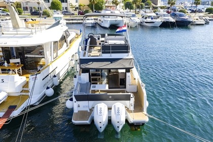 Hyra båt Motorbåt Jeanneau Merry Fisher 1095 Fly Serie2 Biograd na Moru