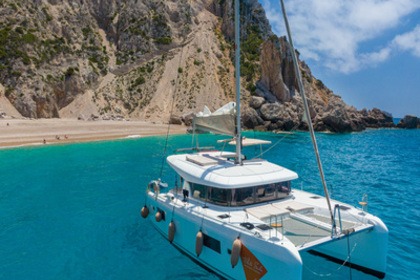 Charter Catamaran Lagoon Lagoon 42 Preveza