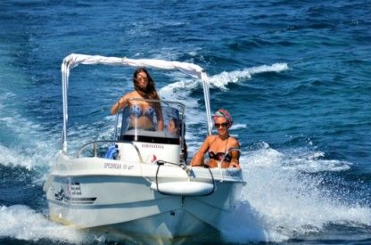 Charter Motorboat Trimarchi 53S Paxi