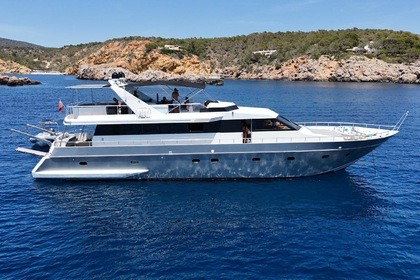 Alquiler Yate a motor Canados 88 Ibiza