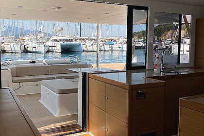 Noleggio Catamarano Dufour Catamaran 48 Porto Rotondo