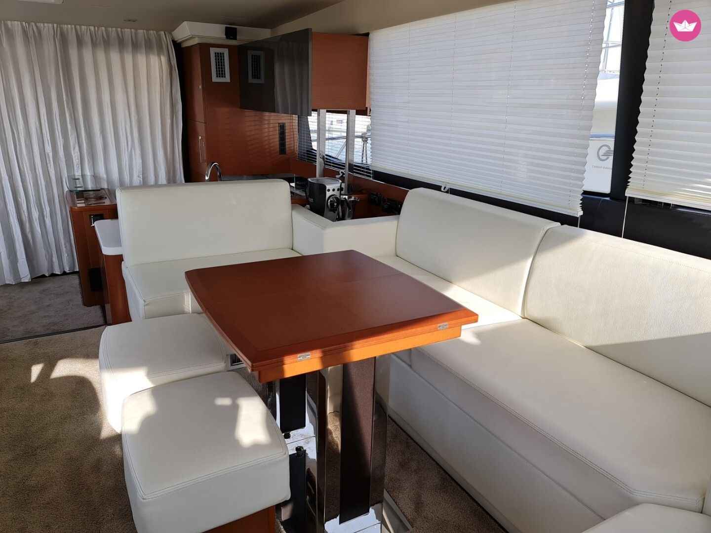 Bateau à moteur Jeanneau Prestige 500 870cv 6