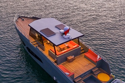 Charter Motor yacht Luxury motor yacht with a capacity of 4 people Custom built luxury motor yacht Fethiye