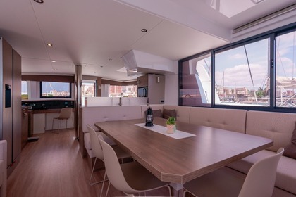 Bali 4.8 - Catamarano Catana Group min. 20 px