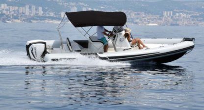 Rental Motorboat Falkor 22 Split
