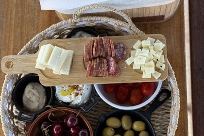 Арендуйте парусную яхту дл