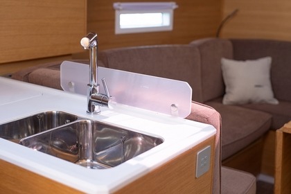 Elan E4 - Vila - 2024.