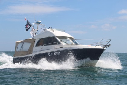 Charter Motorboat BENETEAU antares serie 9 Portbail