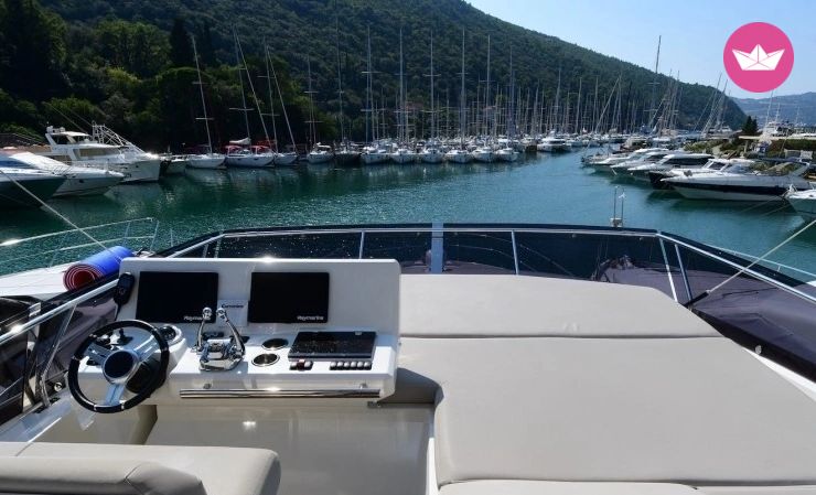 Bateau à moteur Jeanneau Prestige 590 3