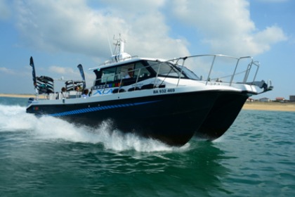 Rent Jeanneau 9Cc Motorboat (2020) in Capbreton - Click&Boat