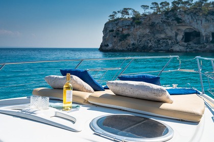 YOUR PERFECT DAY STARTS ON BOARD!