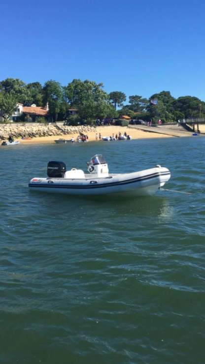 Location Semi-rigide Valiant 4.50 Lège-Cap-Ferret