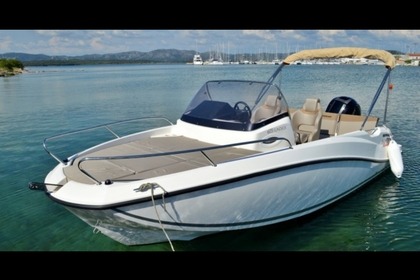 Rental Motorboat Quicksilver Activ 605 Sundeck Saint-Raphaël
