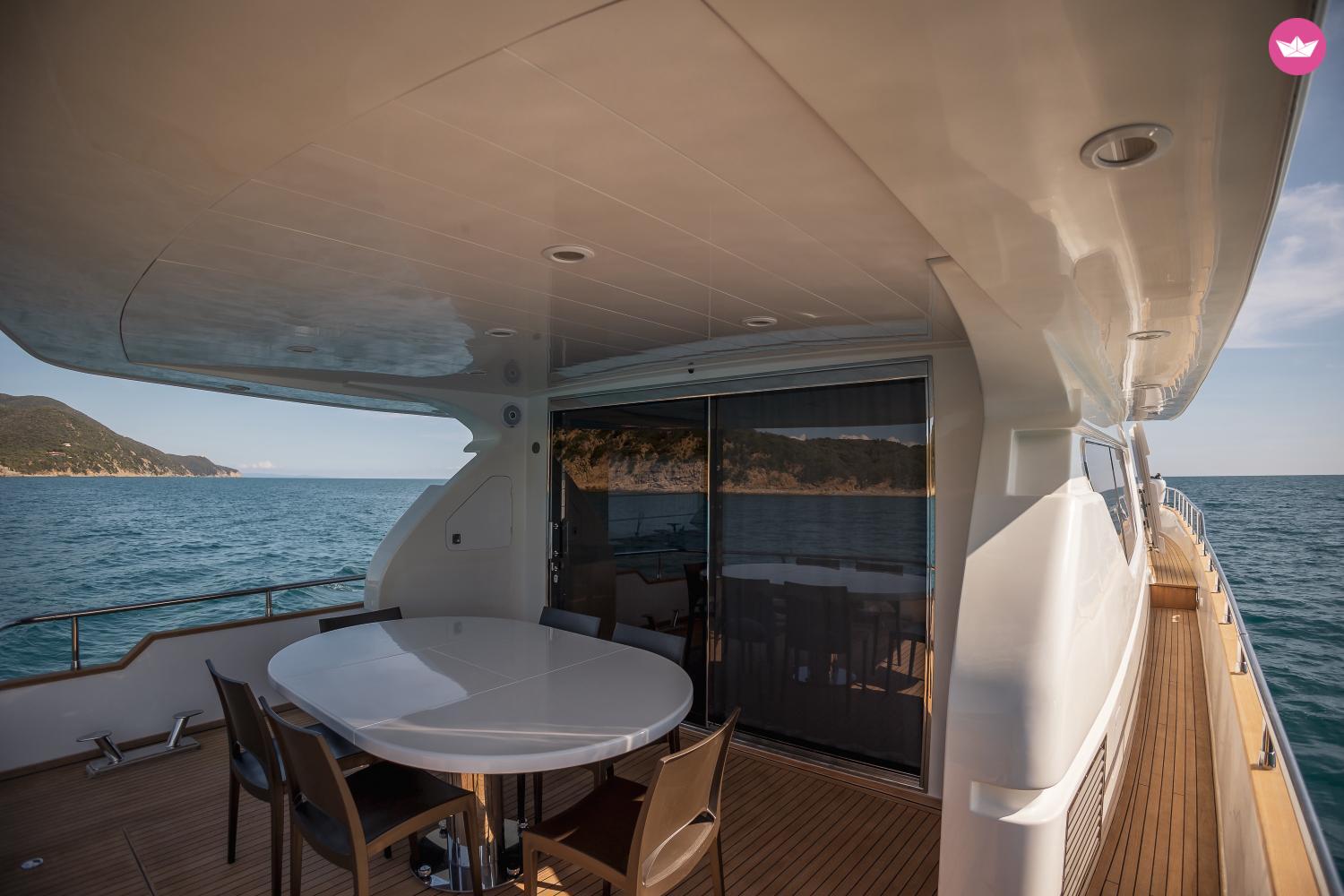 Yacht Spertini Alalunga 72 2600cv 5