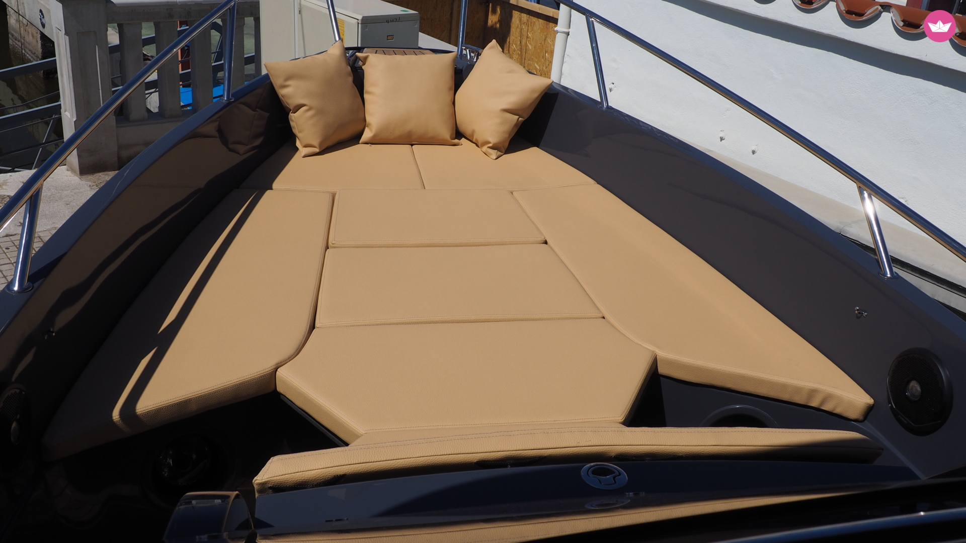 Bateau à moteur OceanMaster 605 140cv 8