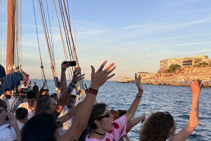 Grand voilier à voile - jusqu'à 80 personnes