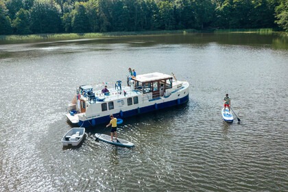 Hire Motorboat  Kormoran 1280 Rechlin