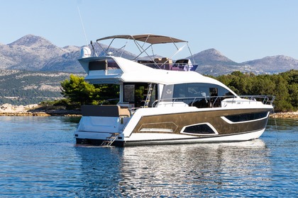 Motor Jacht Sealine F430 in Dubrovnik