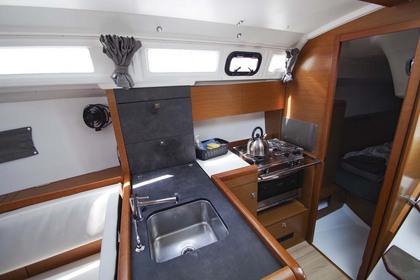 Sun Odyssey 349