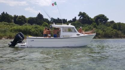 Rental Motorboat Liver Cabin 8.50 Taranto