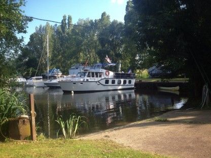 Location Bateau à moteur Stumano Vedette Hollandaise Melun