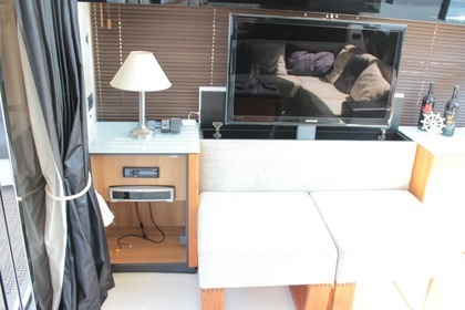 Sunseeker Predator 64