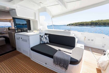 Location Catamaran Lagoon-Bénéteau Lagoon 46 - 4 + 2 cab. Grad Šibenik