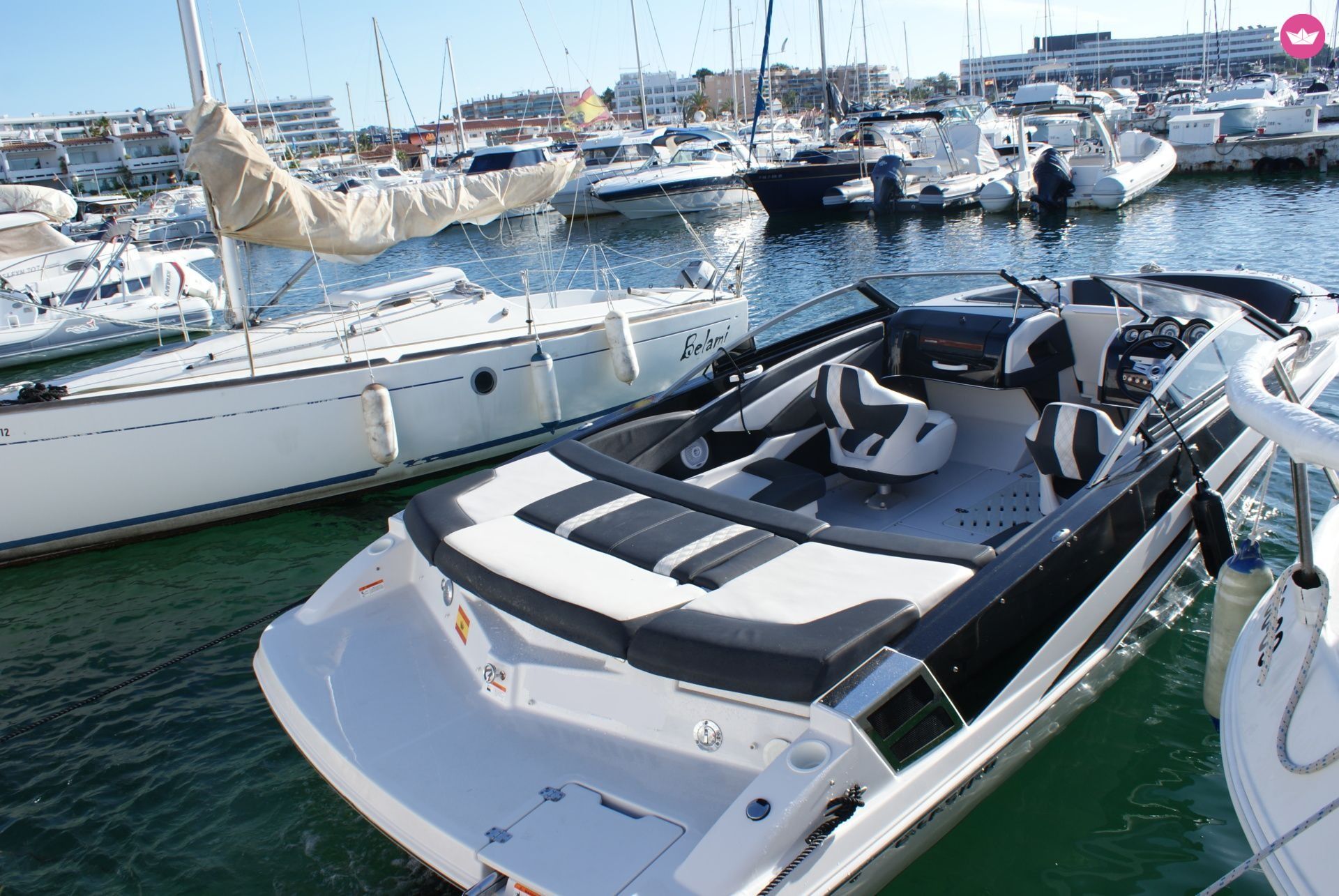 Glastron Gt 225 in Ibiza for hire