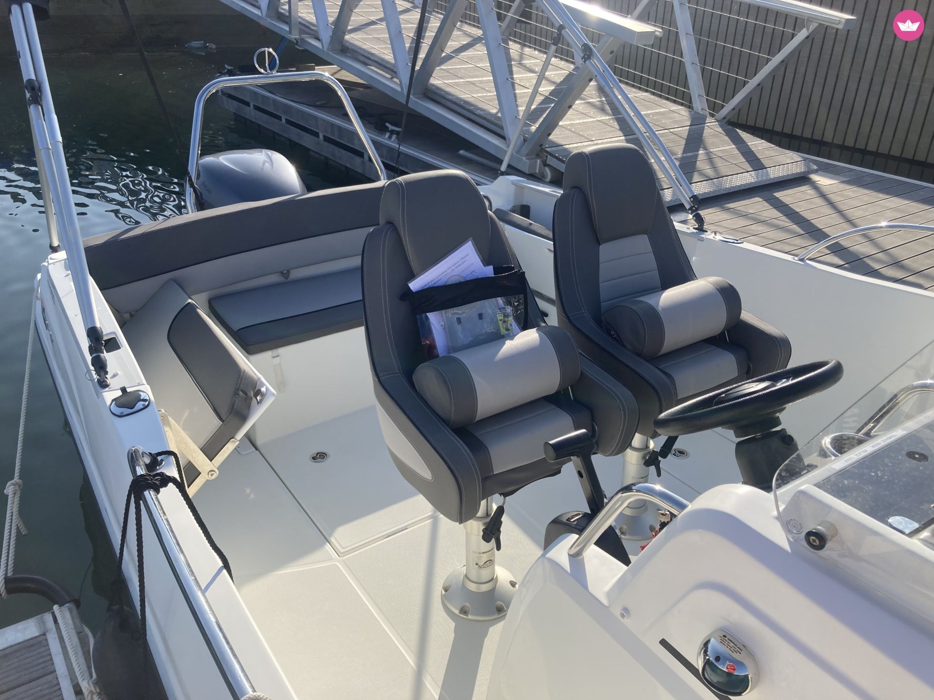 Bateau à moteur Jeanneau Superbe Cap Camarat 7.5 open 225cv 5