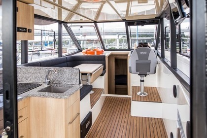 FUTURA 36 - nowoczesny jacht na Mazurach