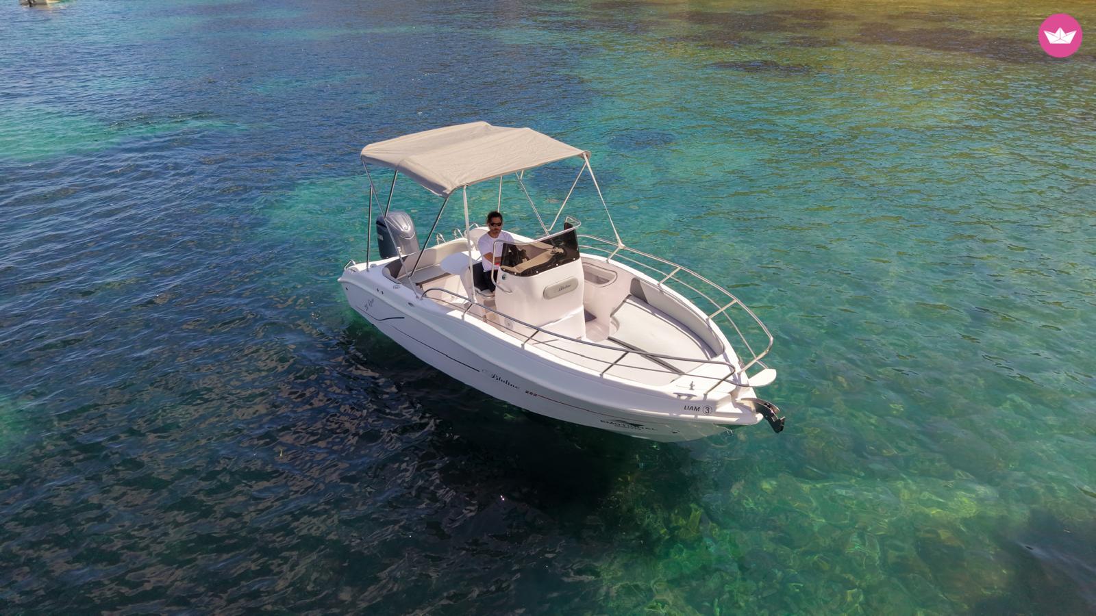 Bateau à moteur Bluline 21 150cv 4
