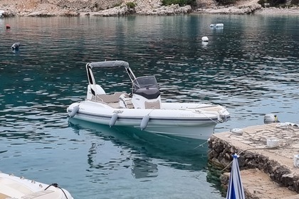 Hire RIB Salpa Soleil 24.5 Trogir