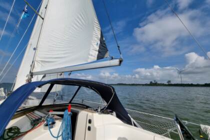 Electric sailing yacht Parbleu