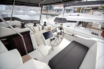 Location Catamaran Fountaine Pajot 45ft Mykonos