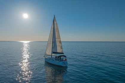Hyra båt Segelbåt Jeanneau Sun Odyssey 35 Leucate