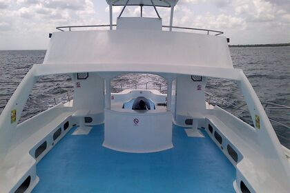 Verhuur Motorboot Catamaran Abierto Catamaran Abierto La Romana