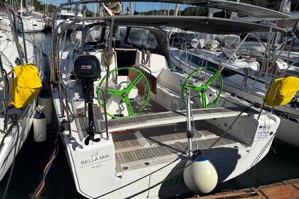 Hyra båt Segelbåt Elan Marine Elan E4 Pula