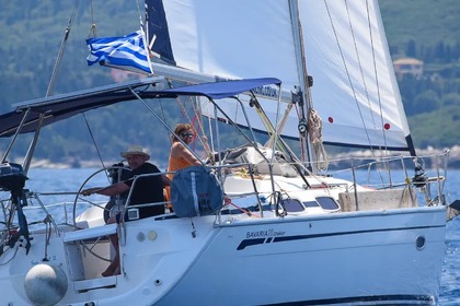 Hire Sailboat Bavaria 33 cruises Lefkada