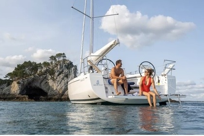 Location Voilier Beneteau Oceanis 37.1 Easy Dream Arzon